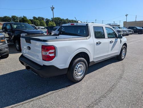 Oxford White 2026 Ford Maverick XL