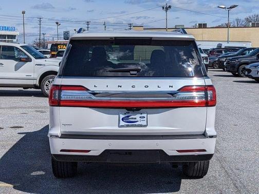 Photo 5 of 34 of 2019 Lincoln Navigator Black Label