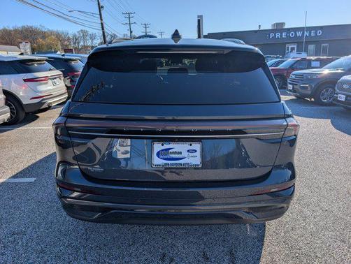 Blue Panther Metallic Clearcoat 2024 Lincoln Nautilus Reserve
