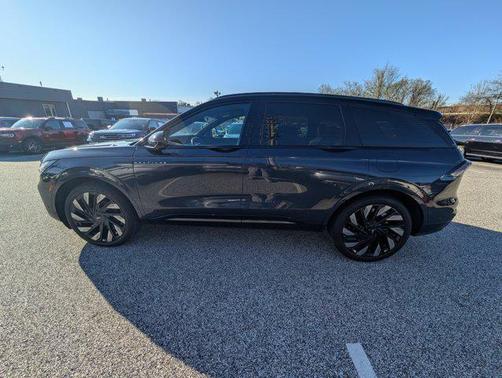 Blue Panther Metallic Clearcoat 2024 Lincoln Nautilus Reserve