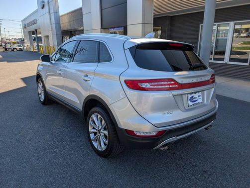 Ingot Silver Metallic 2019 Lincoln MKC Select