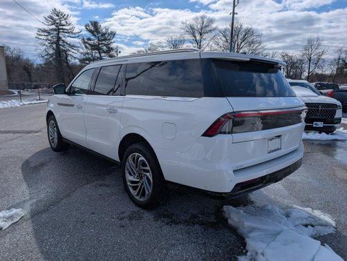 2025 Lincoln Navigator Reserve