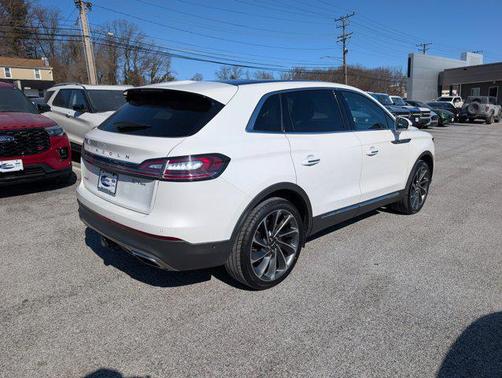 2020 Lincoln Nautilus Reserve