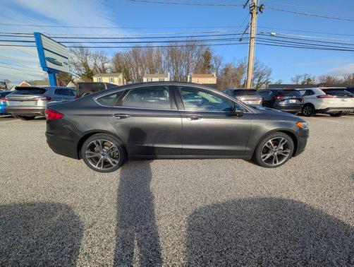 2020 Ford Fusion Titanium