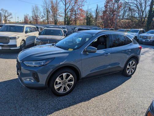 2025 Ford Escape Platinum