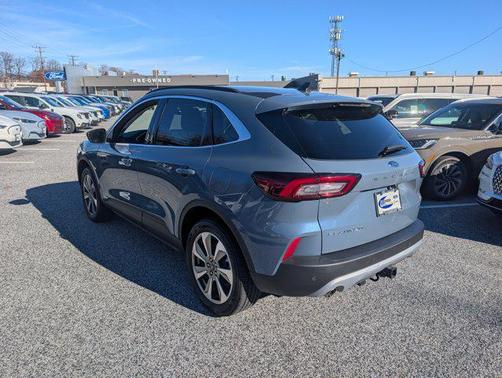 2025 Ford Escape Platinum