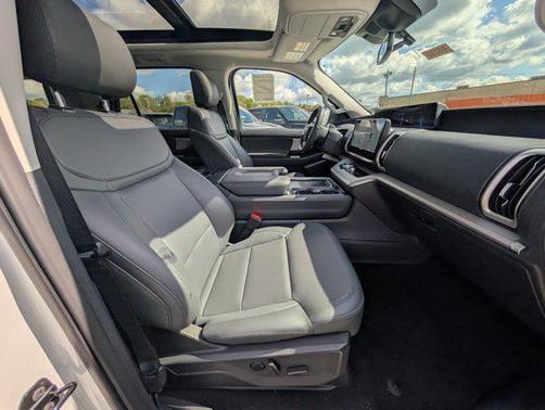 Oxford White 2026 Ford Expedition Active