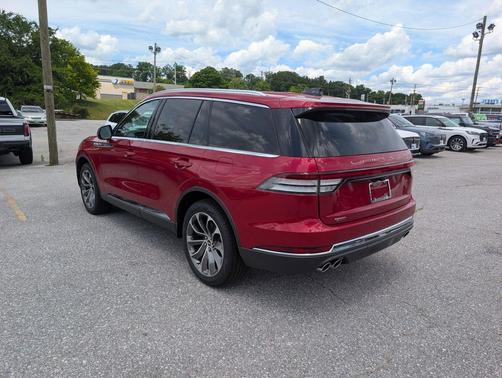 Red Carpet Metallic Tinted Clearcoat 2026 Lincoln Aviator Premiere