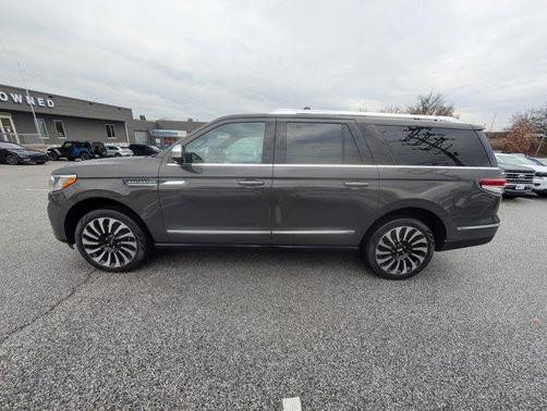 2023 Lincoln Navigator Black Label