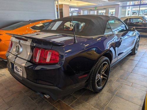 2010 Ford Shelby GT500 Base