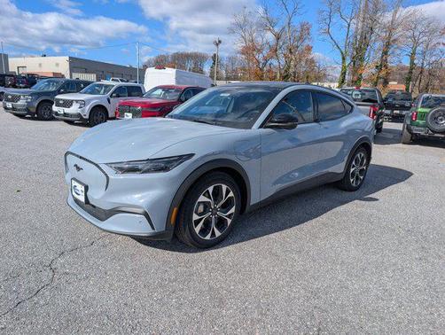2025 Ford Mustang Mach-E Select