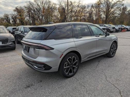 2025 Lincoln Nautilus Reserve