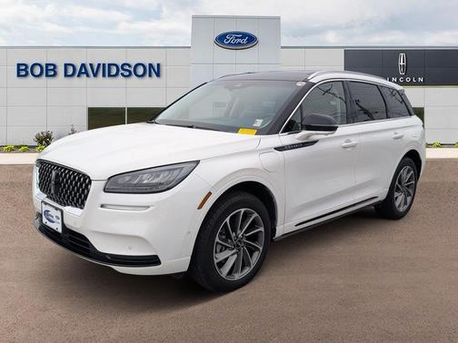 Pristine White Metallic Tri-Coat 2022 Lincoln Corsair Grand Touring