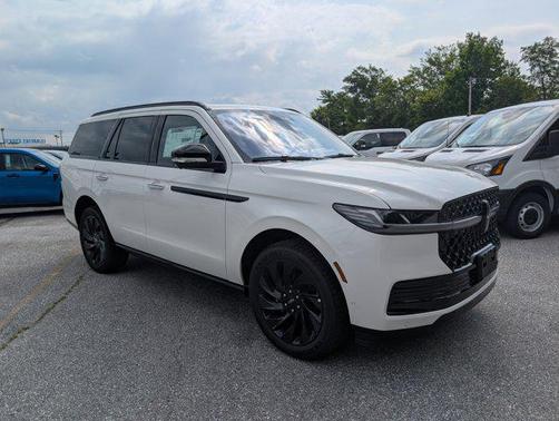 2025 Lincoln Navigator Reserve