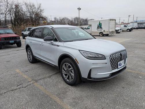 2025 Lincoln Corsair Premiere