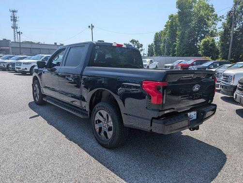 2025 Ford F-150 Lightning Flash