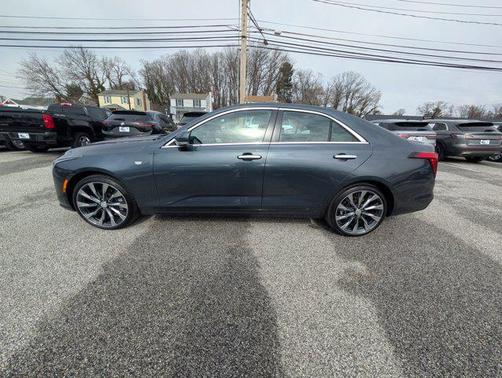 2022 Cadillac CT4 Luxury