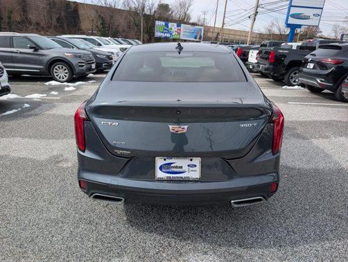 2022 Cadillac CT4 Luxury