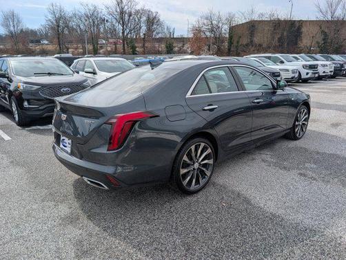 2022 Cadillac CT4 Luxury