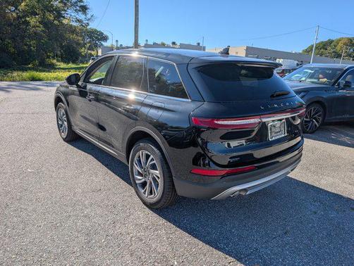 2025 Lincoln Corsair Premiere