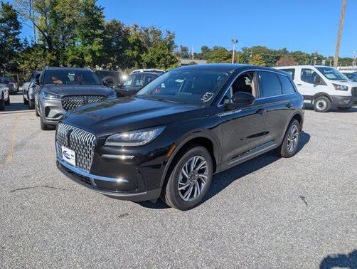 2025 Lincoln Corsair Premiere