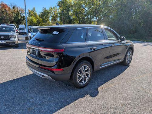 2025 Lincoln Corsair Premiere