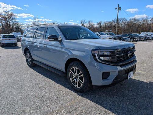 2025 Ford Expedition Max Active 4x4