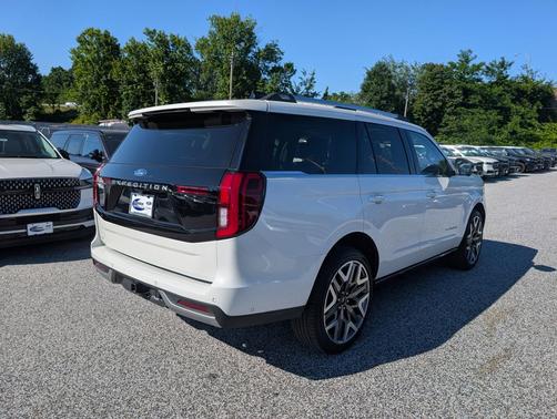 White Metallic 2025 Ford Expedition Platinum