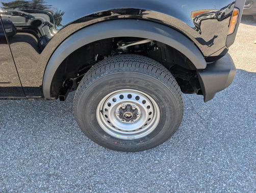 2025 Ford Bronco Base 4 Door 4x4