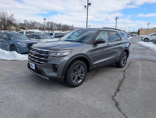 2026 Ford Explorer Active w/200A Pkg