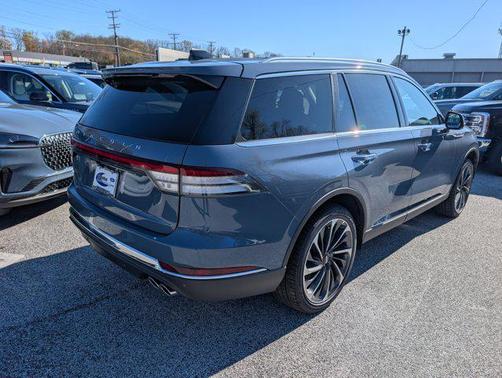 Whisper Blue Metallic Clearcoat 2026 Lincoln Aviator Reserve AWD