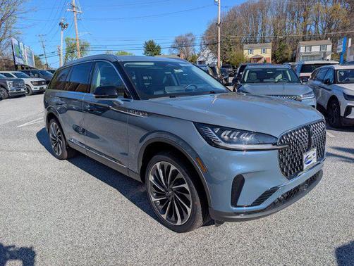 Whisper Blue Metallic Clearcoat 2026 Lincoln Aviator Reserve AWD