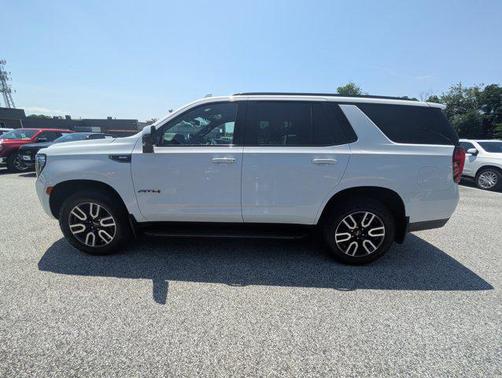 2022 GMC Yukon 4WD AT4