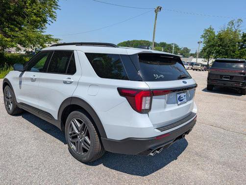 Space White Metallic 2026 Ford Explorer ST