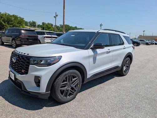 Space White Metallic 2026 Ford Explorer ST
