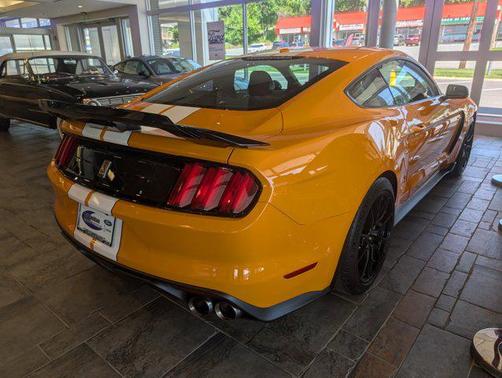 2019 Ford Shelby GT350 Base