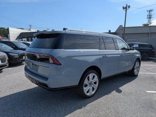 2025 Lincoln Navigator Reserve
