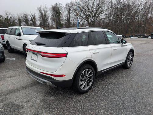 2026 Lincoln Corsair Premiere