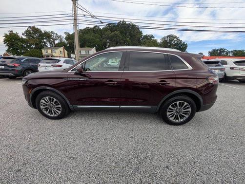 2019 Lincoln Nautilus Select