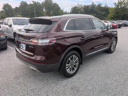 2019 Lincoln Nautilus Select