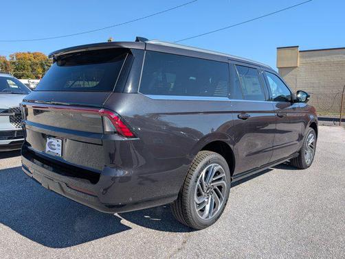 2025 Lincoln Navigator Reserve