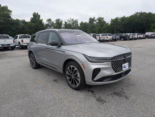 2025 Lincoln Nautilus Reserve