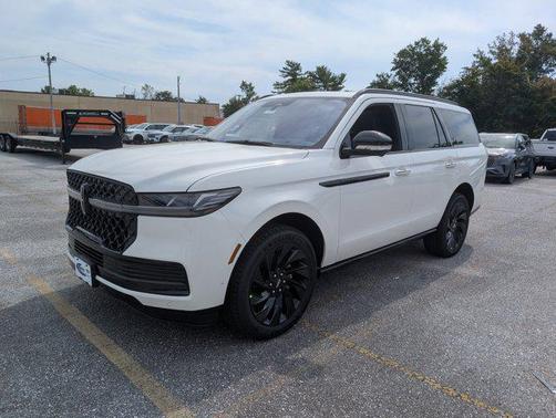 2025 Lincoln Navigator Reserve
