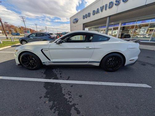 2020 Ford Shelby GT350 Base