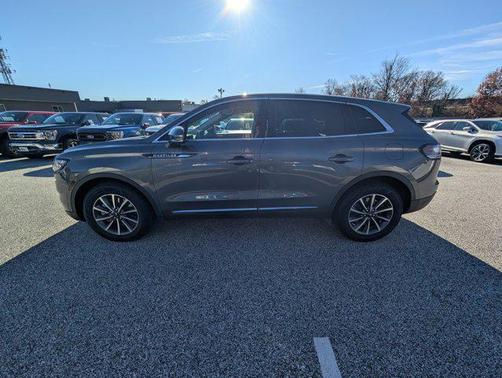 2021 Lincoln Nautilus Standard