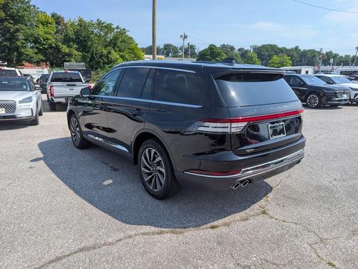 Infinite Black Metallic Clearcoat 2026 Lincoln Aviator Premiere