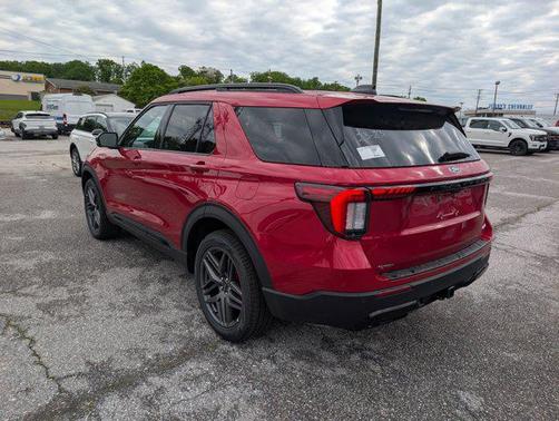 Rapid Red Metallic Tinted Clearcoat 2026 Ford Explorer ST-Line