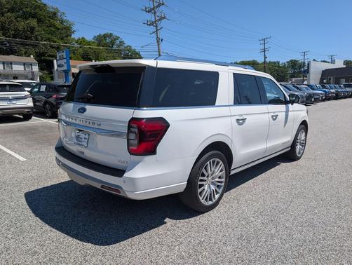 Star White Metallic Tri-Coat 2023 Ford Expedition Max Platinum