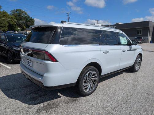 2025 Lincoln Navigator Reserve