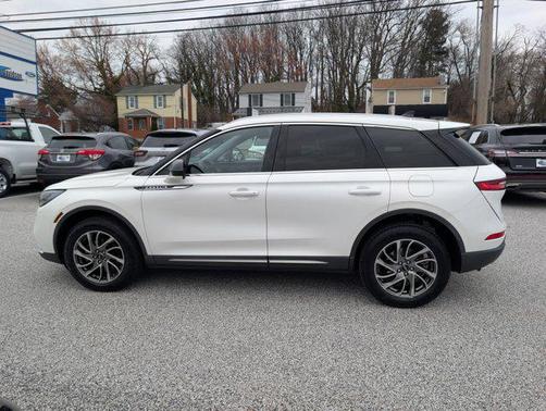 2022 Lincoln Corsair Standard